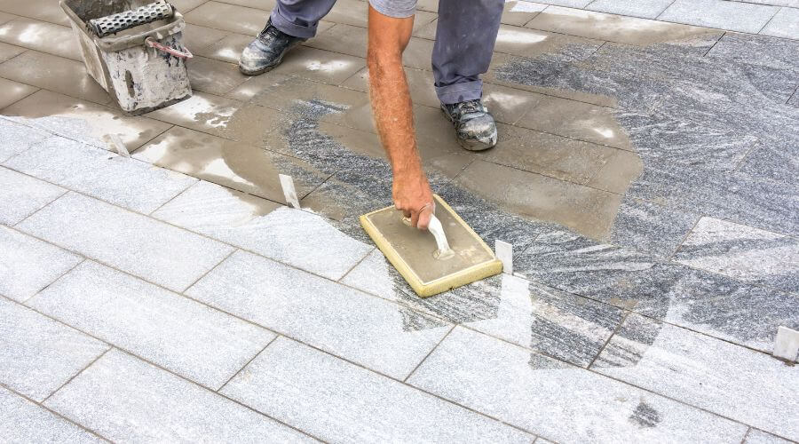 Professional gutter cleaning in Tomahawk, KY